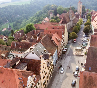 Looking down Herrngasse toward the Franciscan Church and the Castle Gate