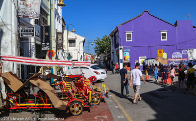 Pedicabs and street art
