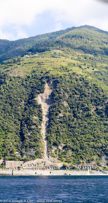 Huge landslide south of Corniglia