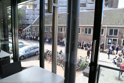 Lineup for the Anne Frank House