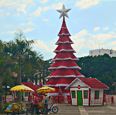 Coca Cola Christmas tree on the Plaza España