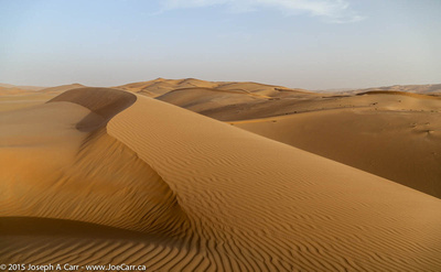 Ripples and ridgeline on the sand dunes