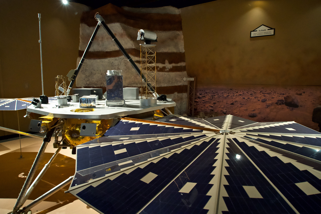 Phoenix Mars Lander scale model