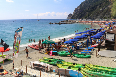 A busy Sunday at Monerosso beach