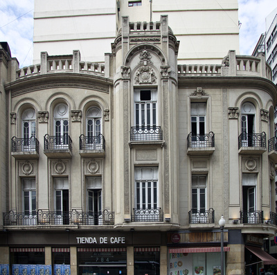 Tienda de Café in a neo-classical building