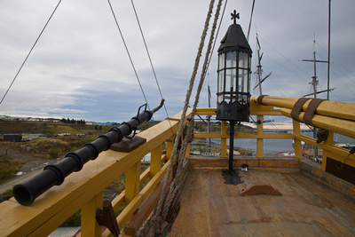 Stern deck with lantern