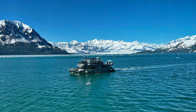 Excursion boat viewing Hubbard Glacier