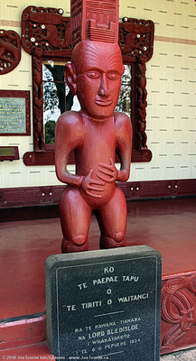 Carved figure at front of Te Whare Runanga Meeting House