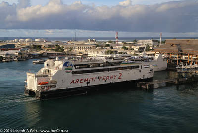 Aremiti Ferry arriving