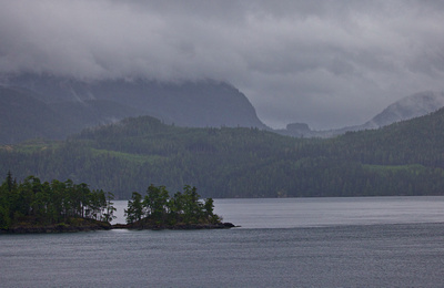 Helmeken & Hardwicke Islands in the mist