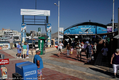 'Welcome to Cabo' tourists in marina area